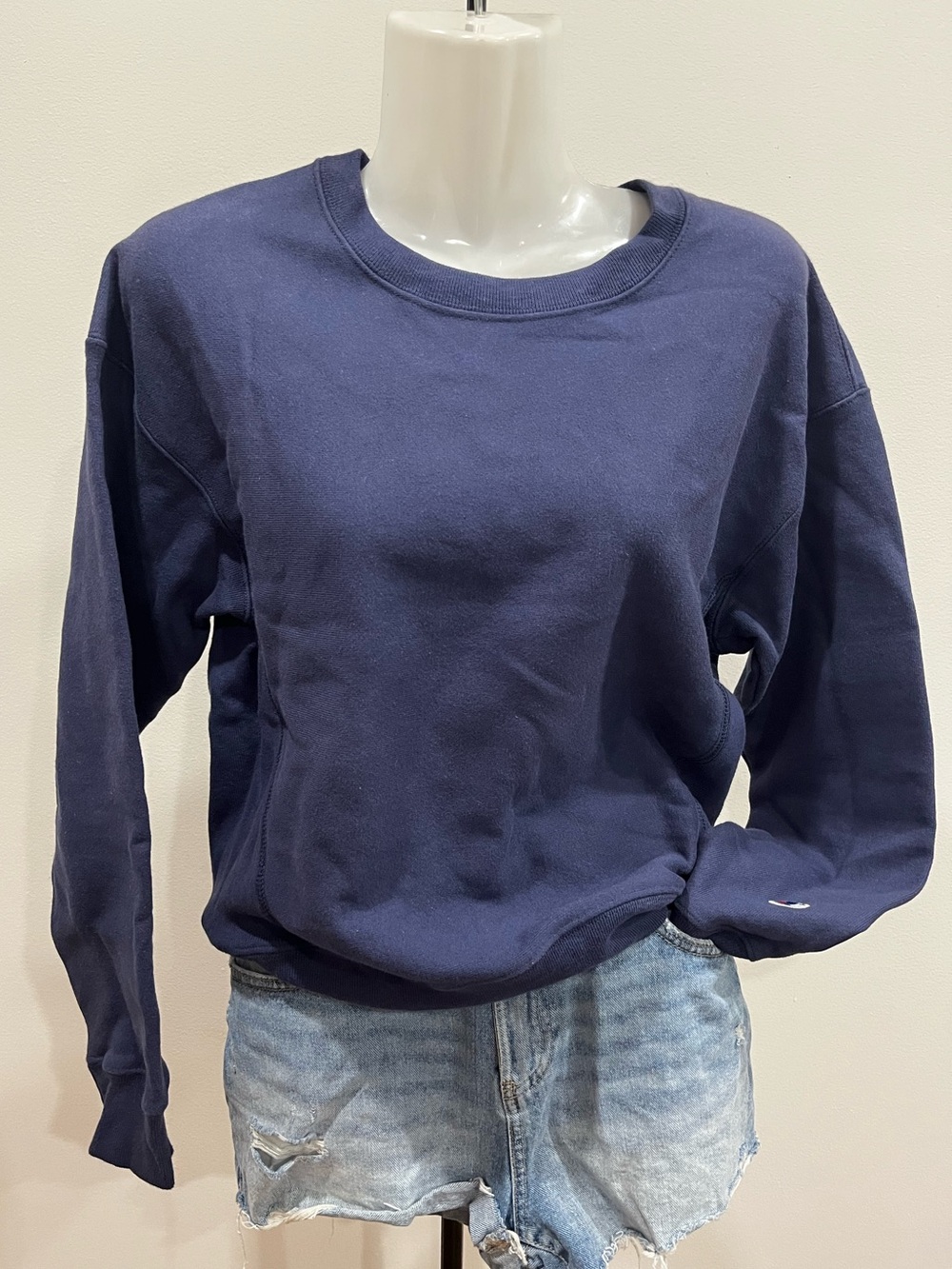 Champion Reverse Weave Sweatshirt in Navy Blue
